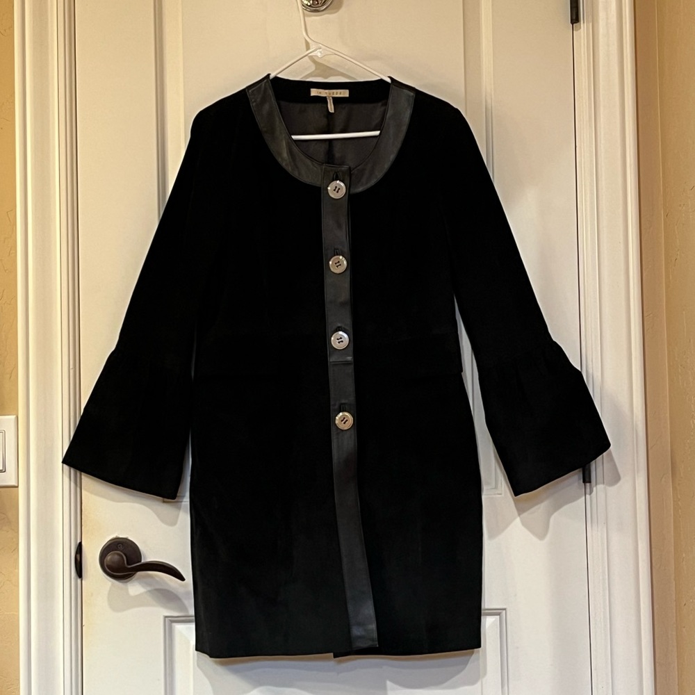 Women’s Suede and Leather Coat with Bell Sleeves. Size M. Excellent Condition